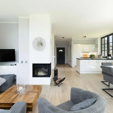Holiday home Reetdachhaus Strandperle